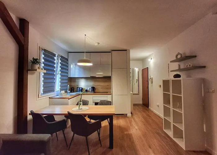 Appartement Be Like *